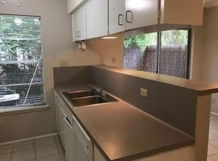 410 Park Ln APT 101, Austin, TX 78704