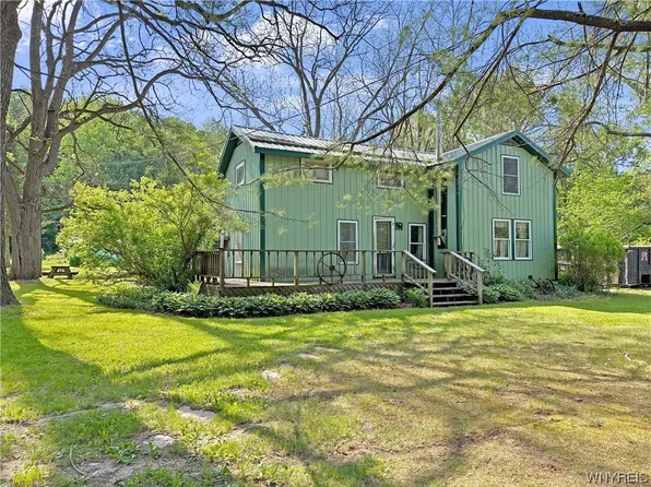 9712 Council House Rd, Fillmore, NY 14735