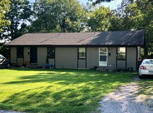 132 N Pitts St, Marshfield, MO 65706
