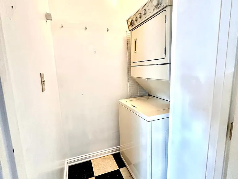 1720 S 4th St #1 — Photo 10
