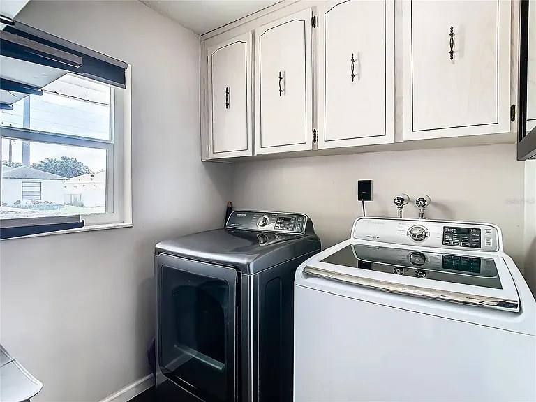 1203 Mandarin Dr — Photo 28