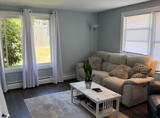 110 Nepaug Rd APT B, Narragansett, RI 02882