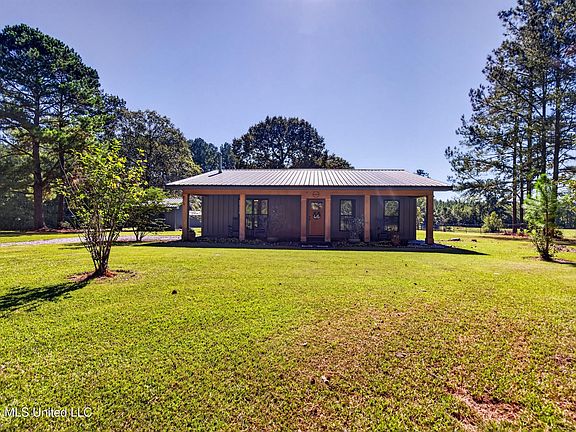 3rd image of 646 Stump Texas Rd