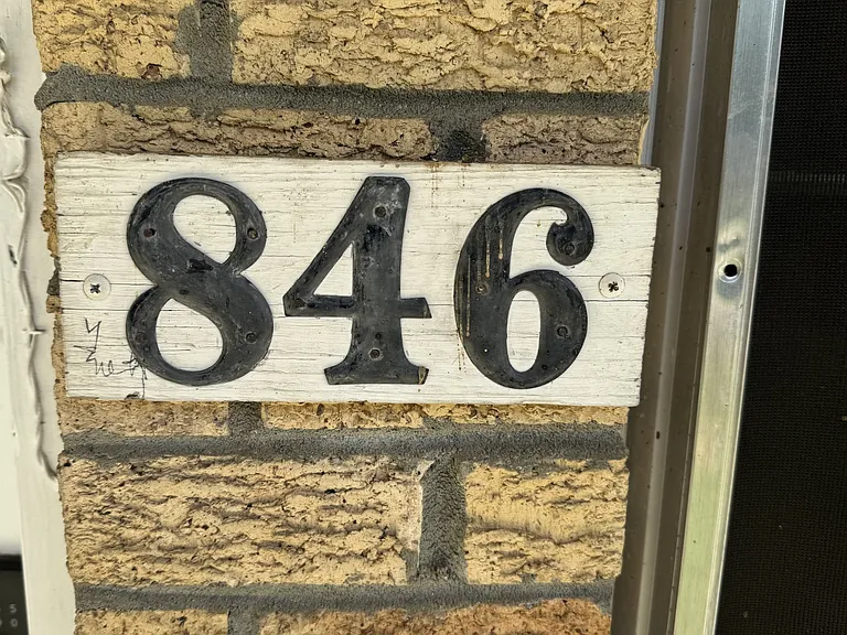 846 Fernwood Dr — Photo 2