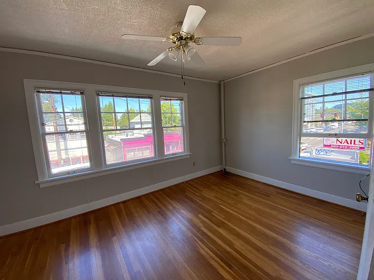 3334 SE Hawthorne Blvd #301 — Photo 6