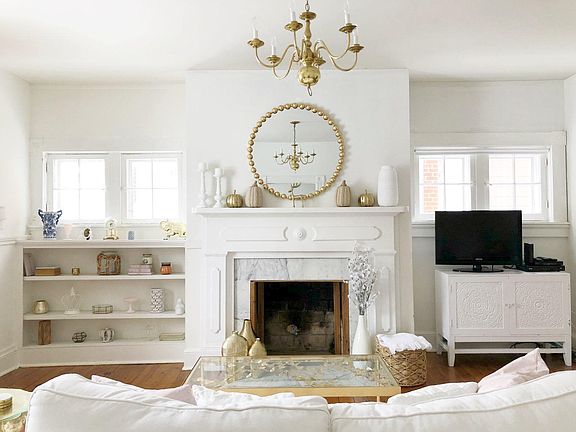 Living room decorated by last tenant