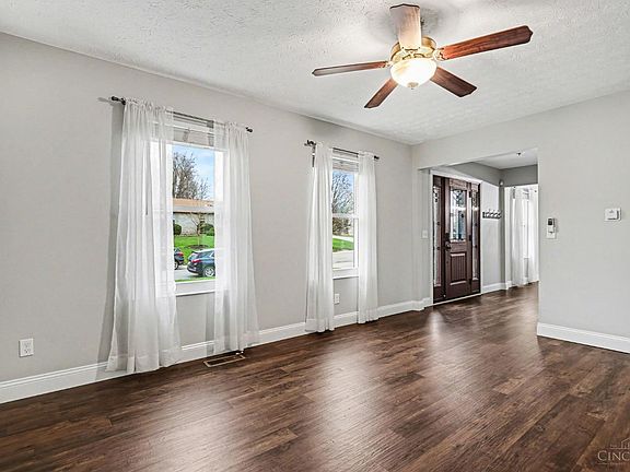 4th image of 4619 Snowbird Dr