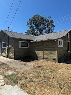 2nd image of 17 Maple St