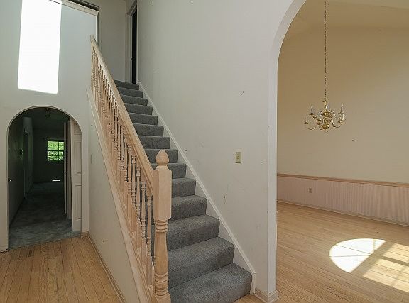 4th image of 103 Greenview Dr #E1