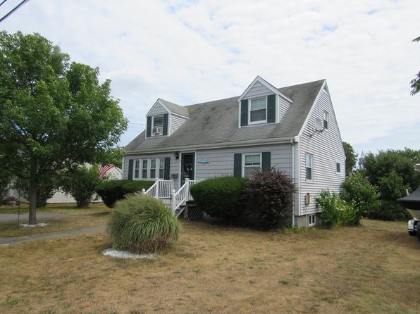 8 Bay Dr