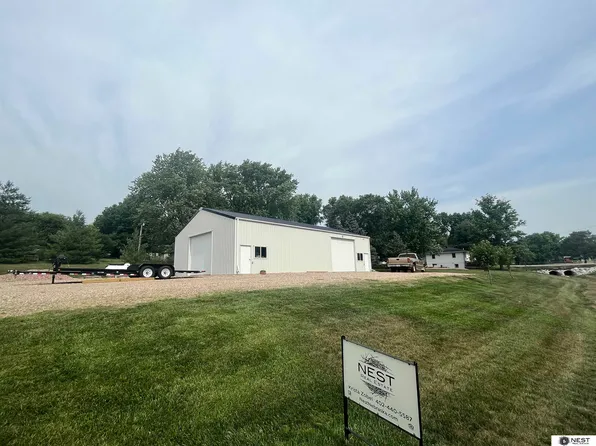 305 W Pine St, Ceresco, NE 68017