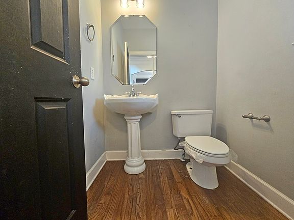 4th image of 4323 Barnes Cove Dr