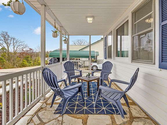 2nd image of 314 W 41st St