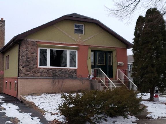 3rd image of 3442 N Odell Ave