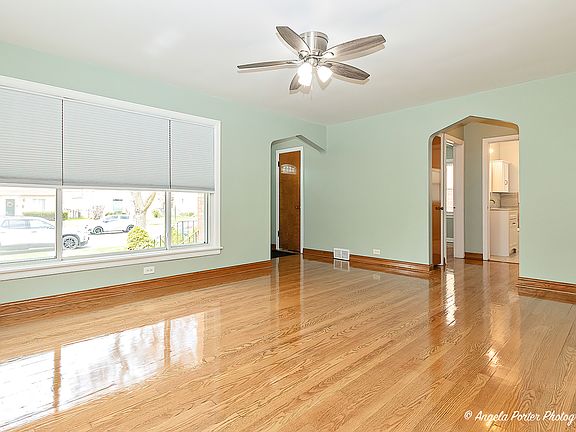 3rd image of 8137 Kolmar Ave