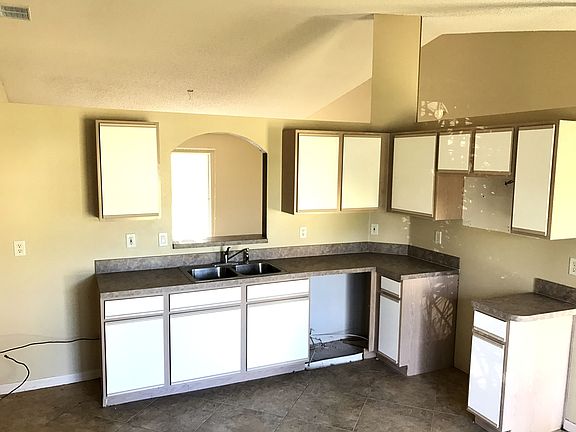 3rd image of 6510 Greenwood Ave