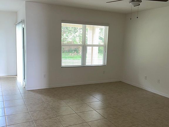 5th image of 226 Nicholas W Parkway Cpe