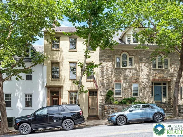 72 W Market St, Bethlehem, PA 18018