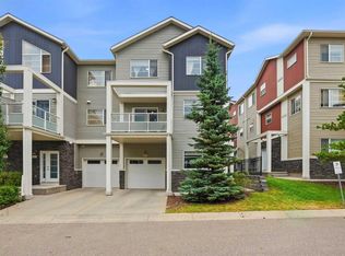 427 S Redstone Vw NE, Calgary, AB T3N 0M9