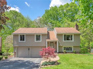 148 Penn Lear Dr, Monroeville, PA