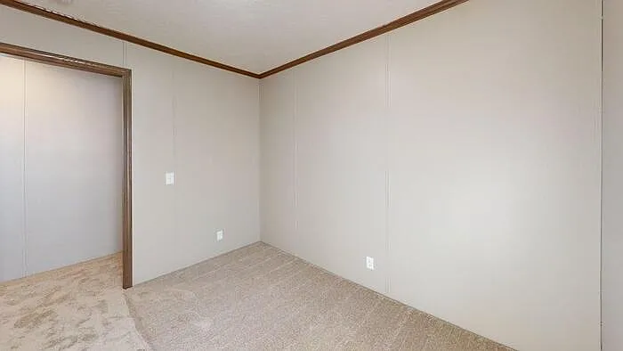 360 Continental Ave — Photo 8