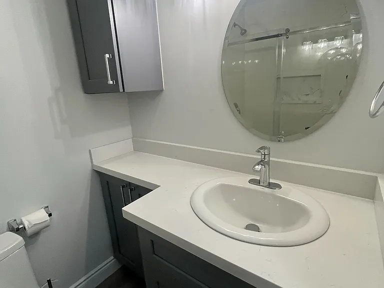 277 Adelaide Ave N #101 — Photo 14