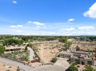 118 Stella Ln, Corrales, NM 87048