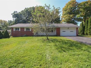 7162 Lee Rd NE, Brookfield, OH 44403