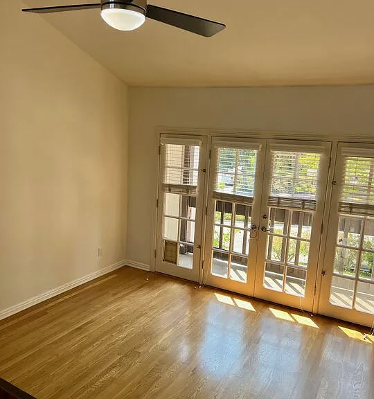 1586 Palisades Dr — Photo 6