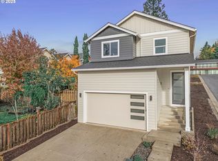 185 NW Mawrcrest Ave, Gresham, OR 97080