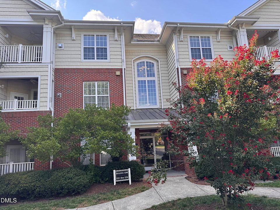 1st image of 1221 Arborgate Cir