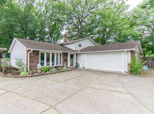 4610 Sunset Trl, Brooklyn, OH