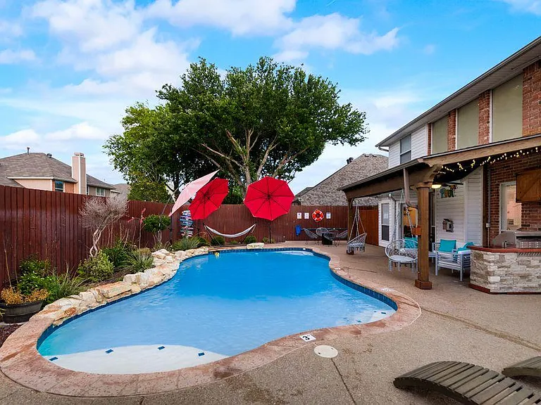 3933 Wisteria Ln — Photo 34