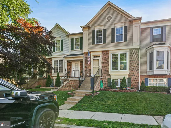 7965 Rebel Walk Dr, Manassas, VA 20109