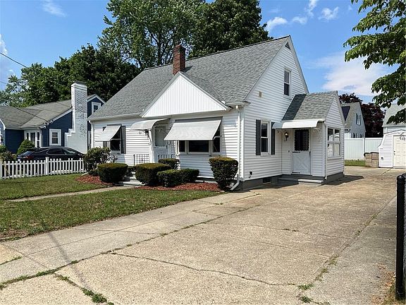 2nd image of 181 Fiat Ave
