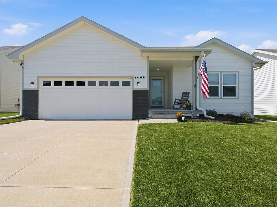 1st image of 1086 Deveron Dr