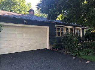 69 Bayview Ave, Warwick, RI 02818