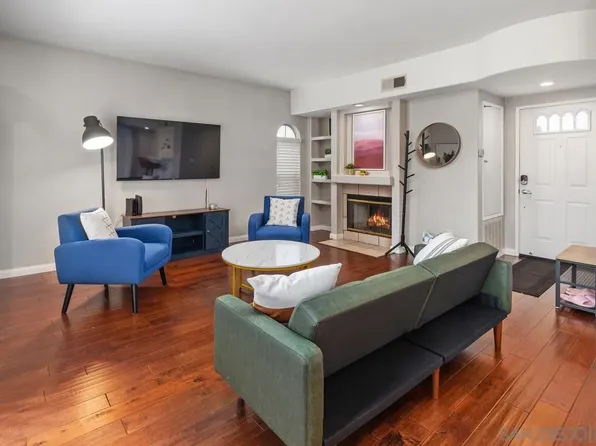 8643 Via Mallorca Unit D, La Jolla, CA 92037