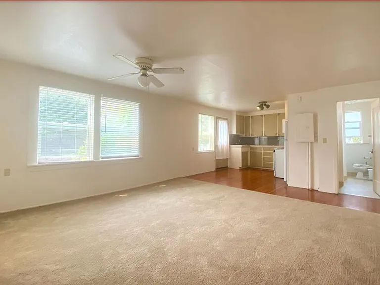 100 Edgecliff Way — Photo 4