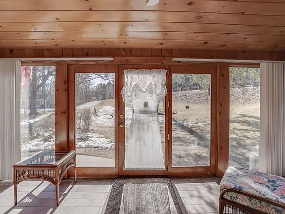 5th image of 81 North Main Street