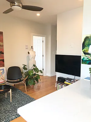 Rented by New Age Realty Group | media 21