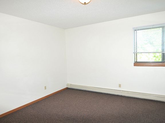 5th image of 327 7th Ave S #401
