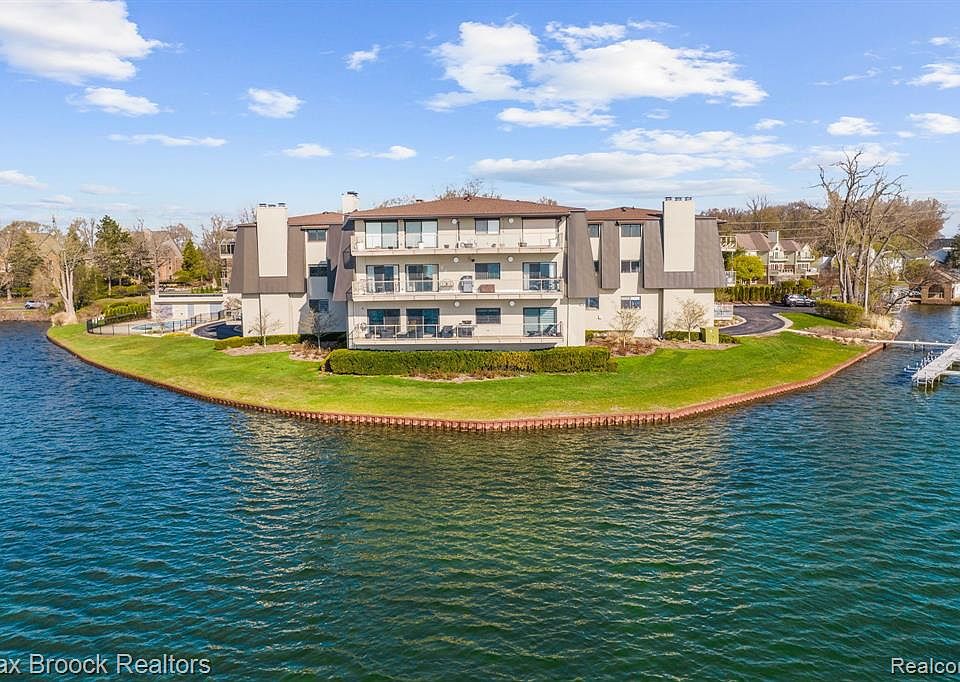 3775 Orchard Lake Rd West Bloomfield, MI, 48324 Apartments for Rent