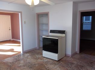 571 Grand Ave #1, Pawtucket, RI 02861