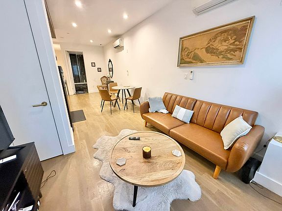 5th image of 709 Sterling Pl #1A