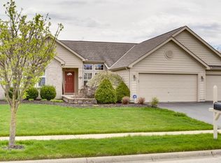 1933 Iris Ct, Grove City, OH 43123
