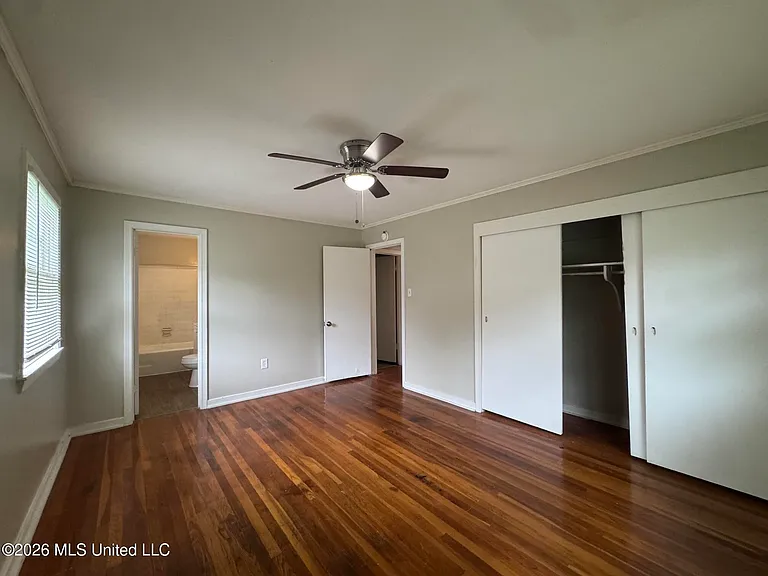 5855 Canton Park Dr — Photo 16