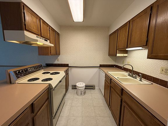4th image of 1601 W Swallow Rd APT 5F