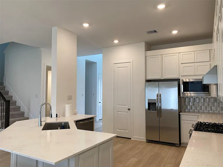 4523 Sunny Hazel Ln — Photo 9