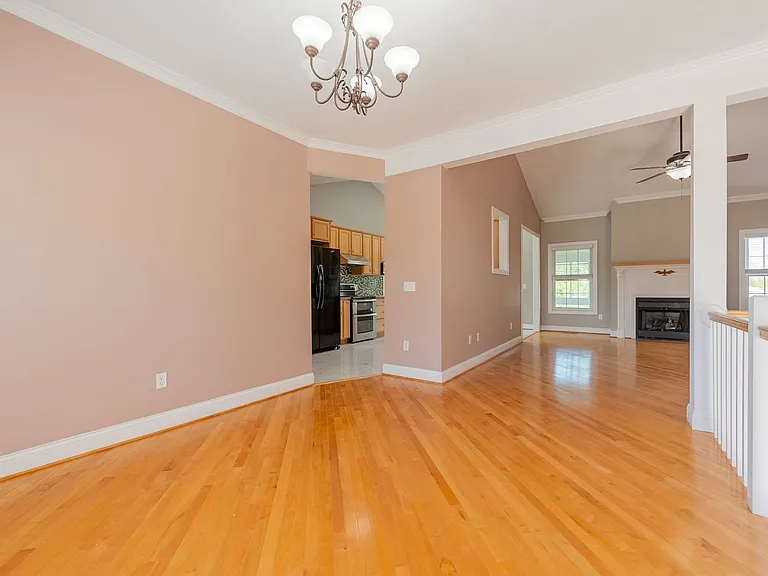 1701 Stratford View Dr — Photo 13